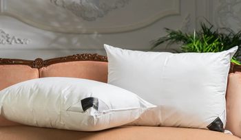 Подушка Trois Couronnes Revival OmniFace Pillow
